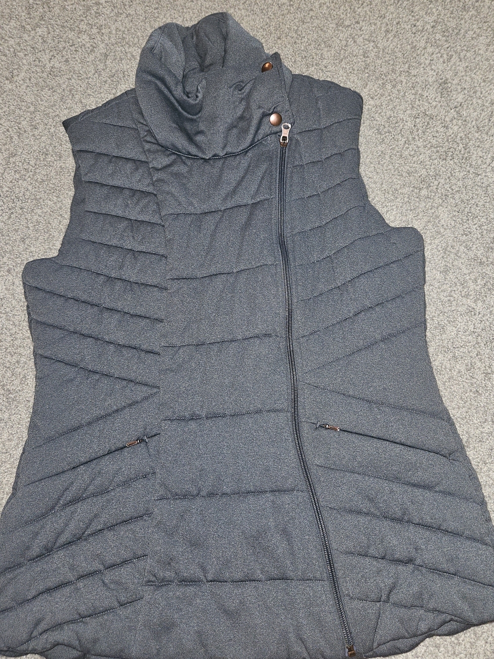 CALIA by Carrie Underwood Quilted Puffer Vest - Charcoal Gray